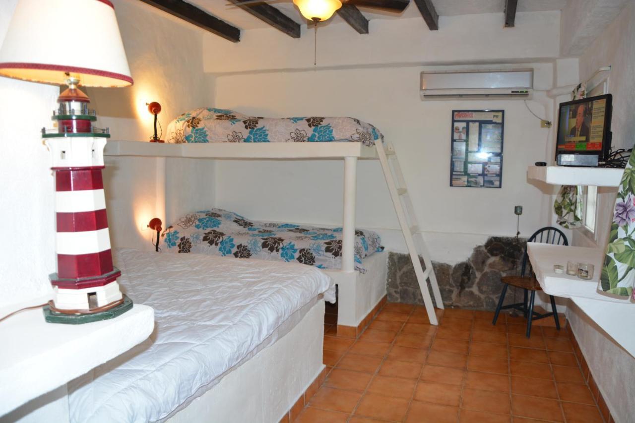 Oceanfront Bungalows - Paradise Rentals Santa Catalina Exteriör bild