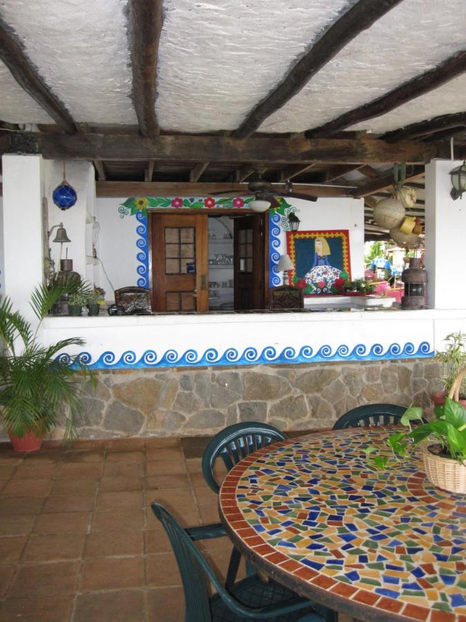 Oceanfront Bungalows - Paradise Rentals Santa Catalina Exteriör bild