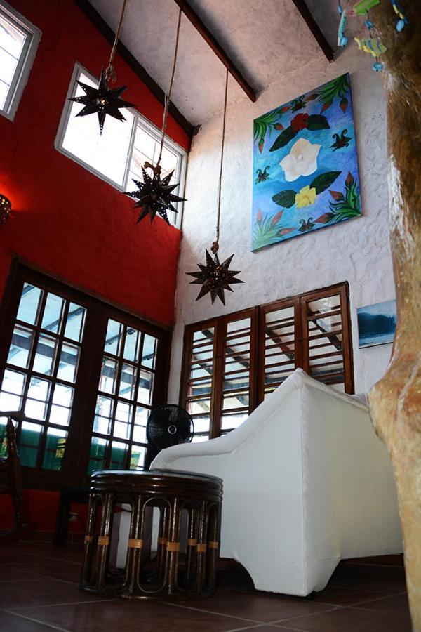 Oceanfront Bungalows - Paradise Rentals Santa Catalina Exteriör bild