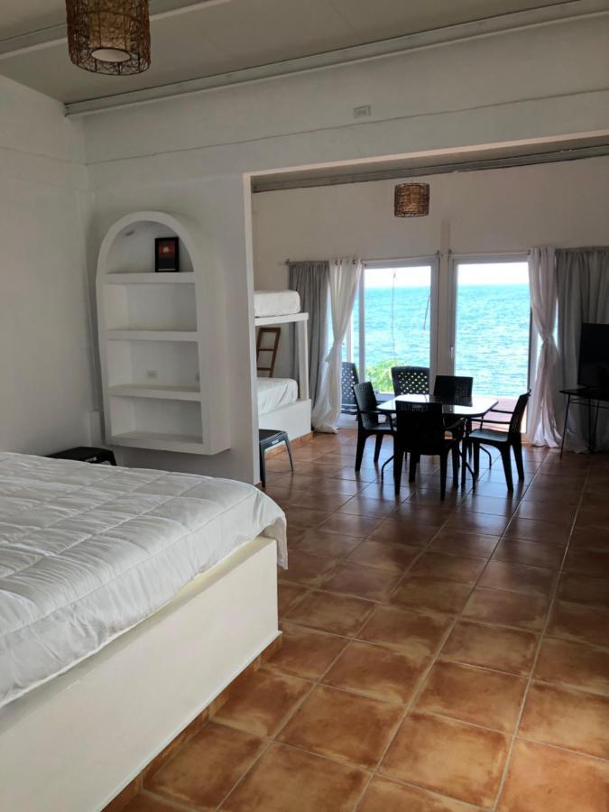 Oceanfront Bungalows - Paradise Rentals Santa Catalina Exteriör bild