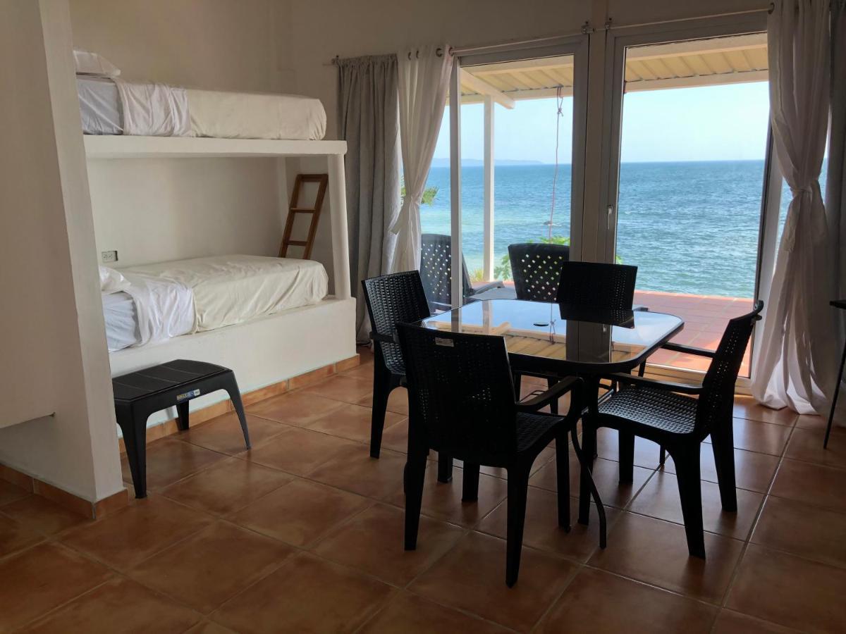 Oceanfront Bungalows - Paradise Rentals Santa Catalina Exteriör bild