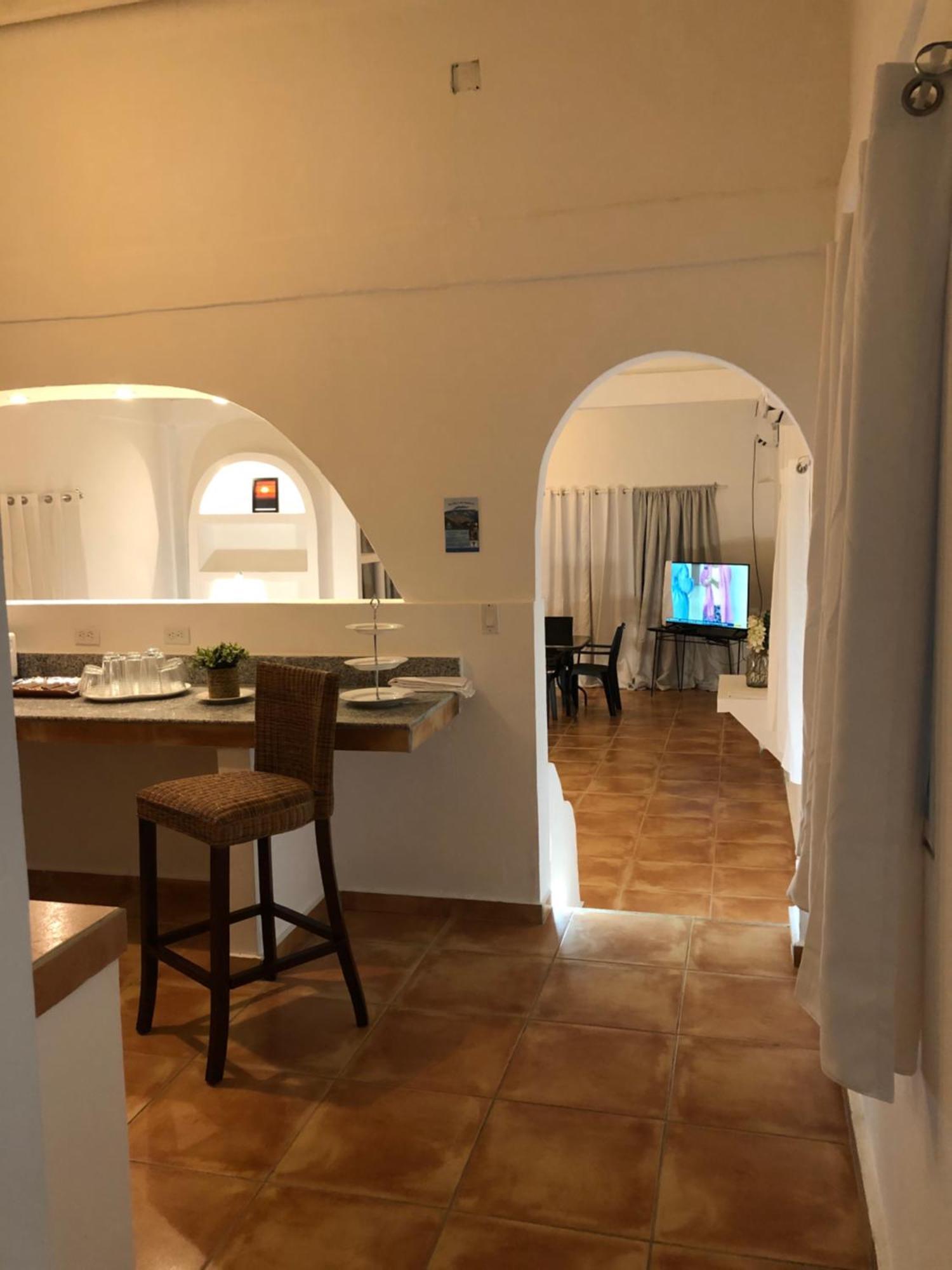 Oceanfront Bungalows - Paradise Rentals Santa Catalina Exteriör bild