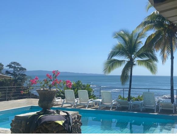Oceanfront Bungalows - Paradise Rentals Santa Catalina Exteriör bild
